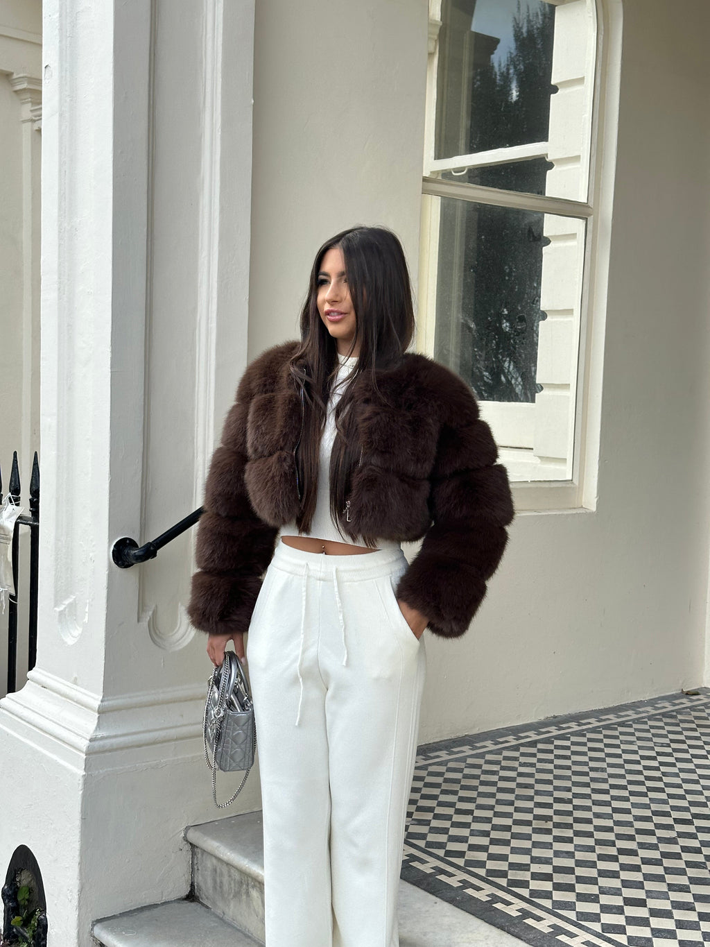 ‘FRONT ROW' Cropped Faux Fur Coat - Chocolate